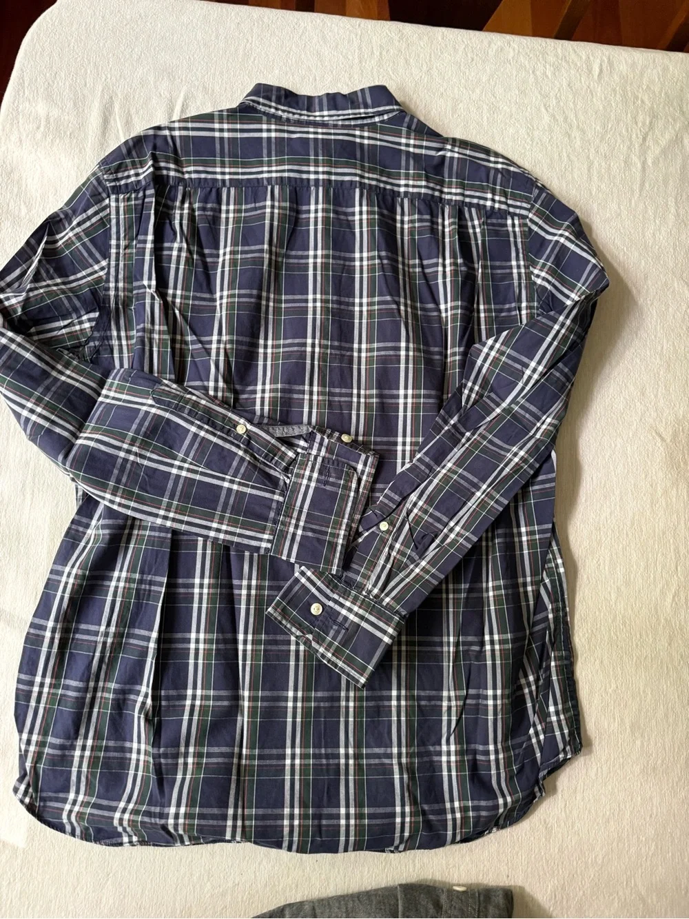 JCREW Classic Navy Plaid Button-Down size L
